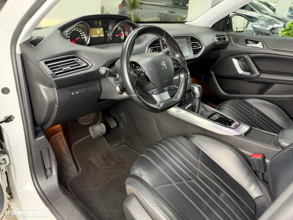 Peugeot 308 SW BlueHDi 120 EAT6 Stop & Start Allure - 15