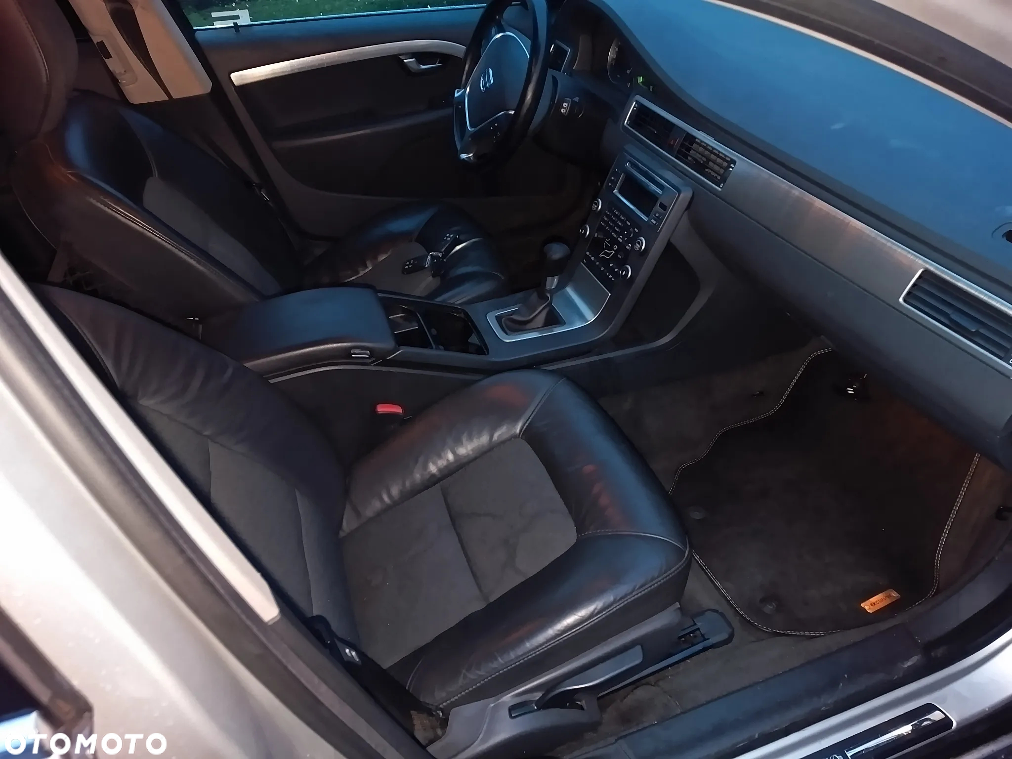 Volvo V70 2.0 - 12