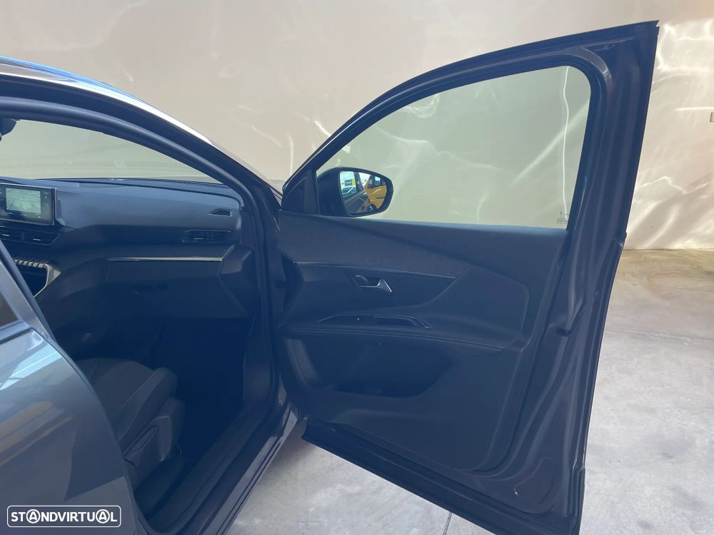 Peugeot 3008 225 e-EAT8 Allure Pack - 24