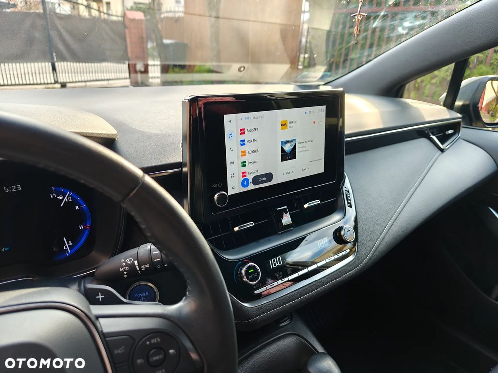 Toyota Corolla 2.0 Hybrid Comfort - 17