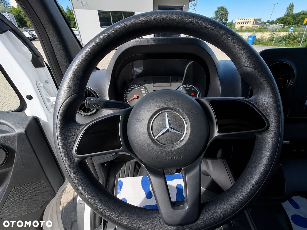 Mercedes-Benz Esprinter - 20