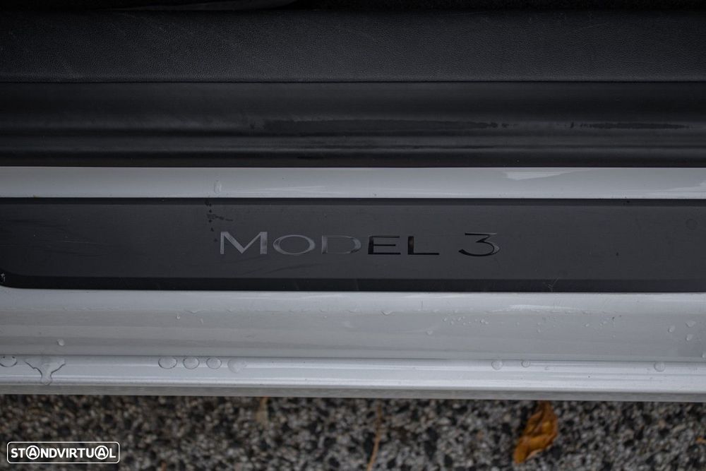 Tesla Model 3 - 13