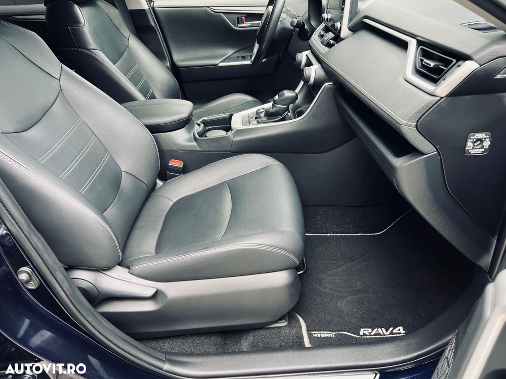 Toyota RAV4 2.5 4x4 Lounge - 16