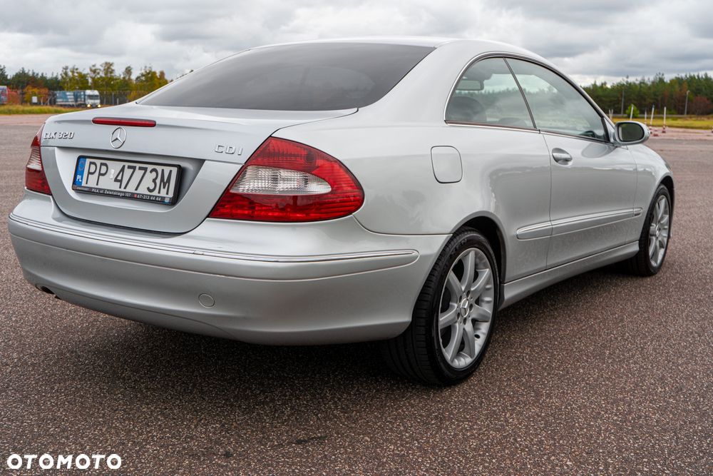 Mercedes-Benz CLK - 6