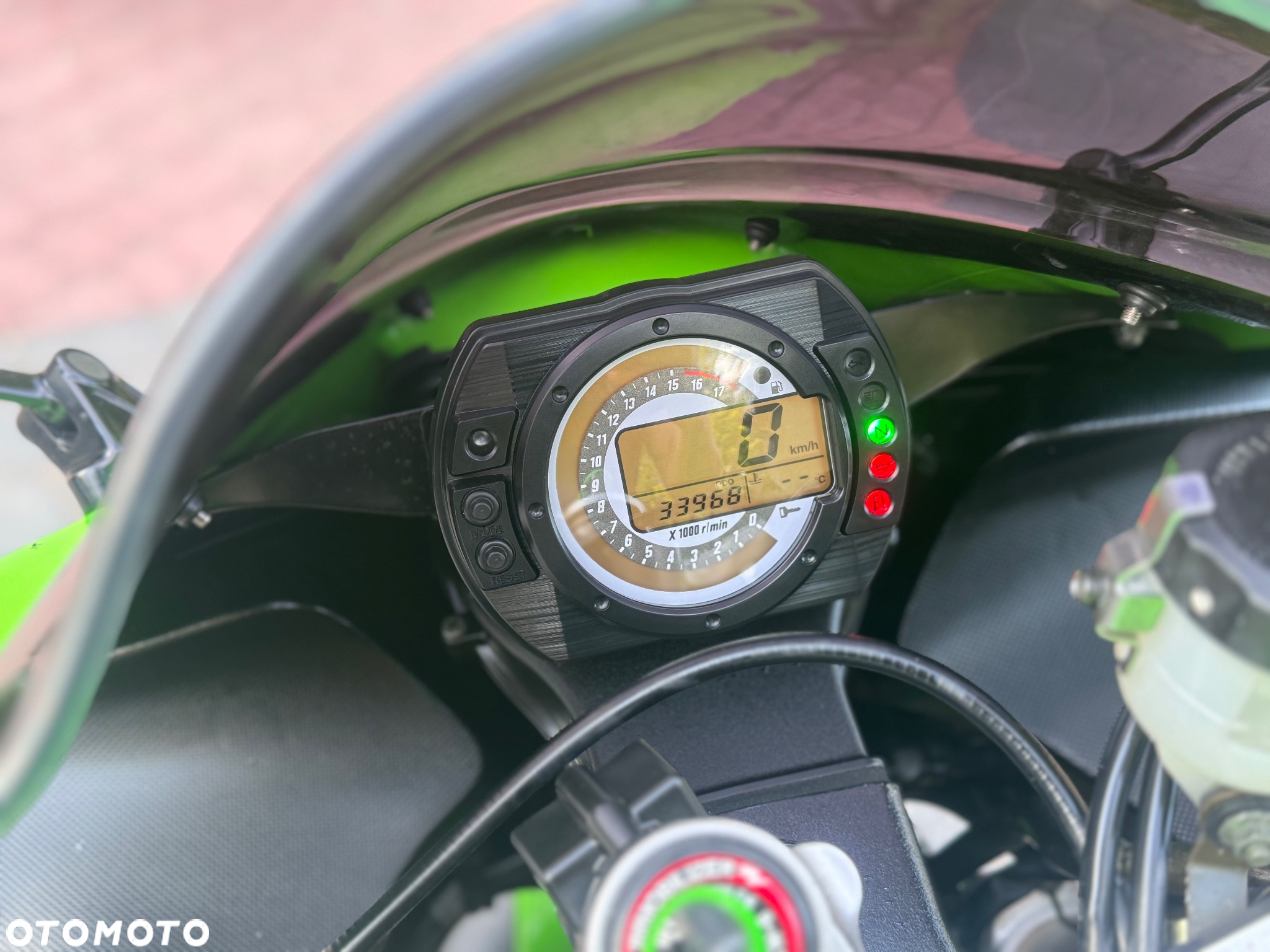 Kawasaki ZX - 26