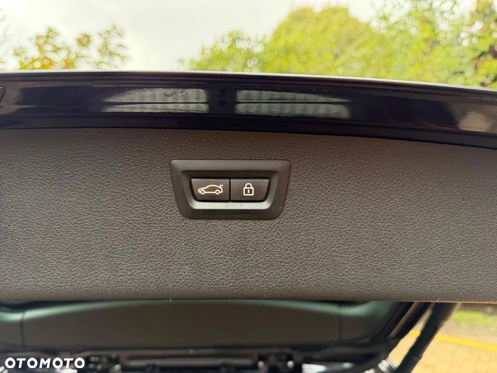 BMW Seria 3 - 37