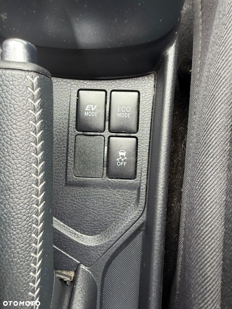 Toyota Yaris 1.5 VVT-i Comfort - 24