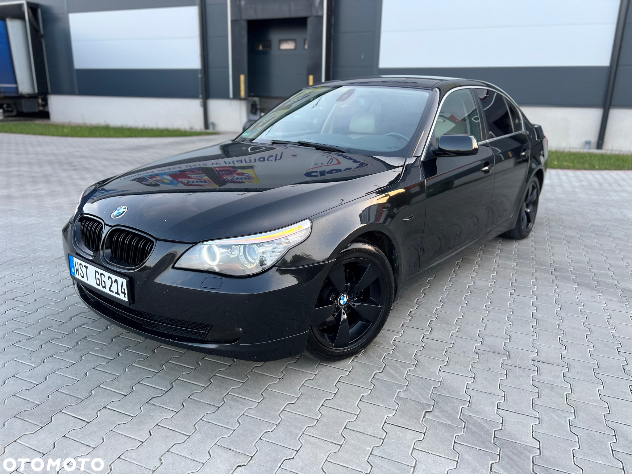 BMW Seria 5 525d Edition Exclusive - 4