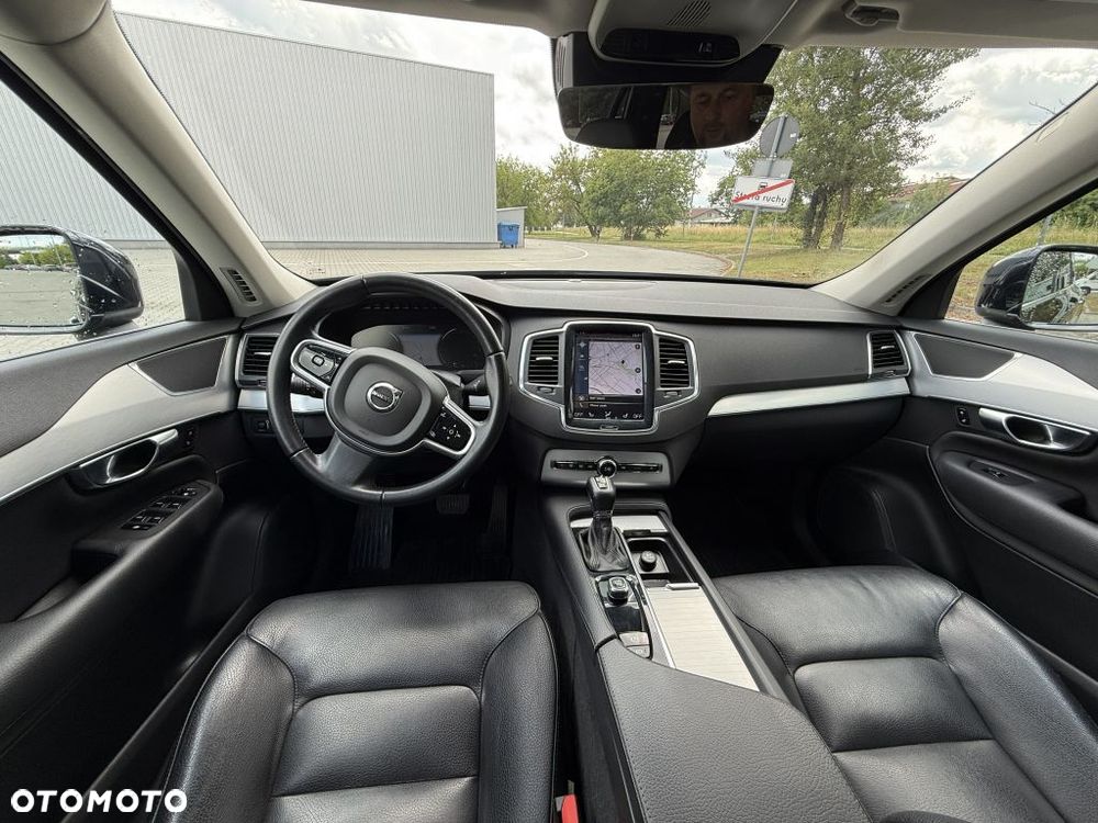 Volvo XC 90 D5 AWD Geartronic Momentum - 11