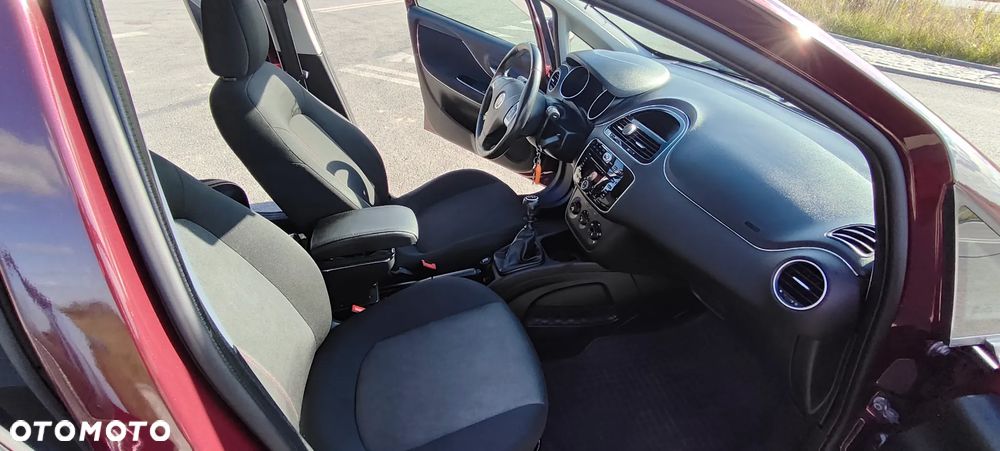 Fiat Punto 1.4 Easy S&S - 28