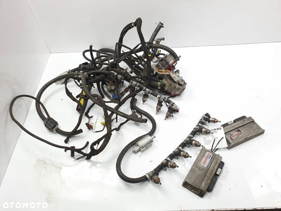 INSTALACJA LPG AUDI A8 D3 W12 STAG-300-6 12 CYLINDRÓW - 1