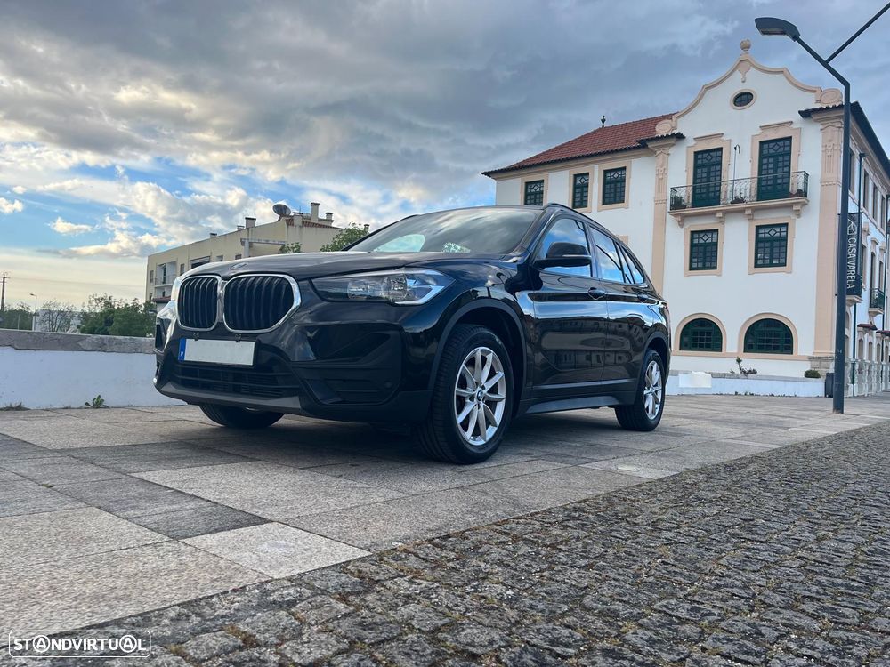 BMW X1 16 d sDrive Auto Line Sport - 1