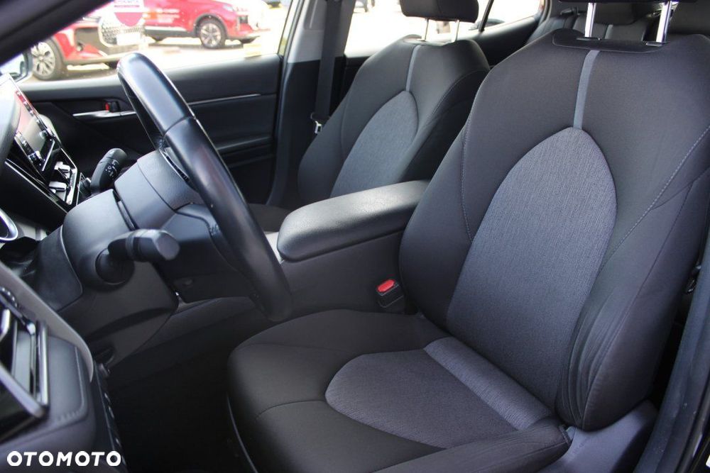 Toyota Camry - 14