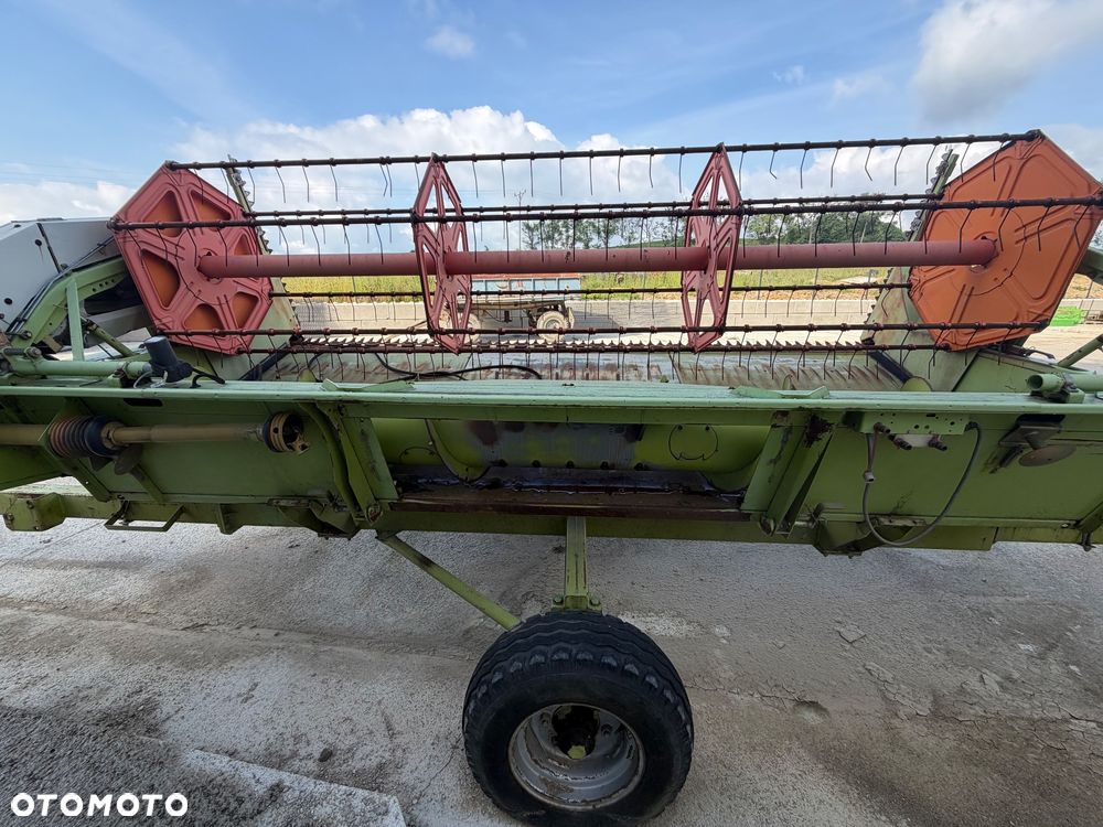 Claas Dominator 150 - 4