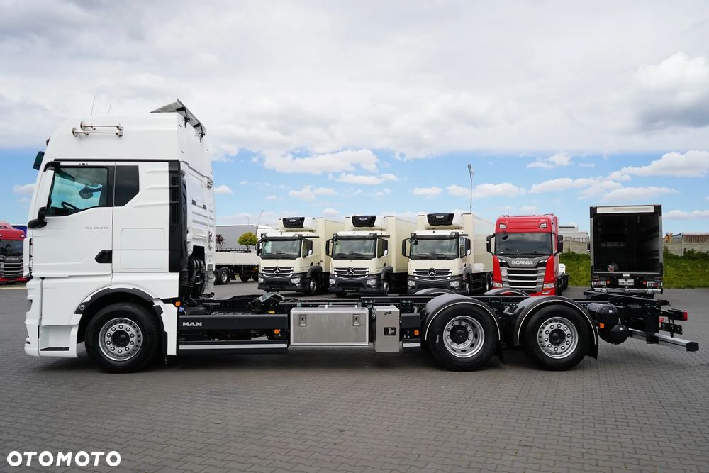 MAN TGX / 26.510 / GX / ACC / E 6 / RETARDER / BDF / OŚ SKRĘTNA / 7,15 M , 7,45 M - 3