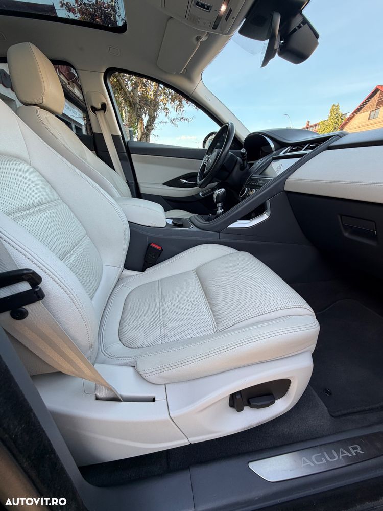 Jaguar E-Pace - 13