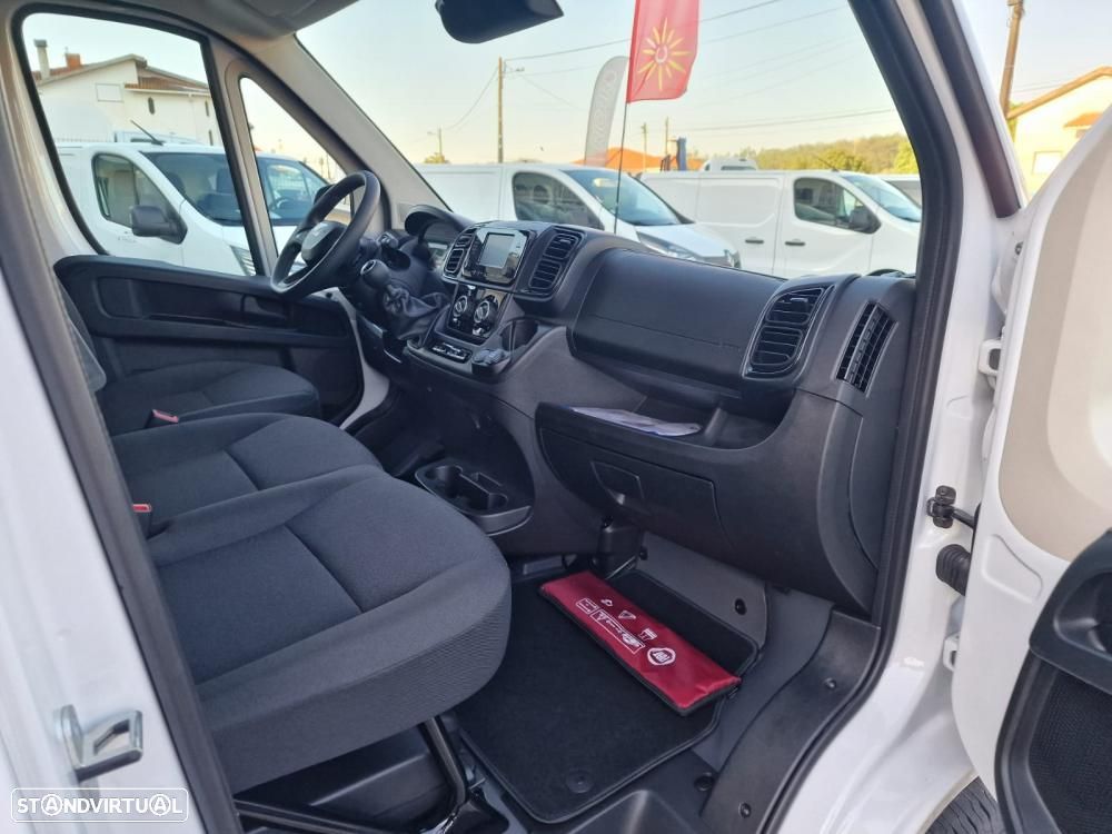 Fiat Ducato DUCATO SERIE 2 FURGÃO 35 L H2 2.2 140CV - 18