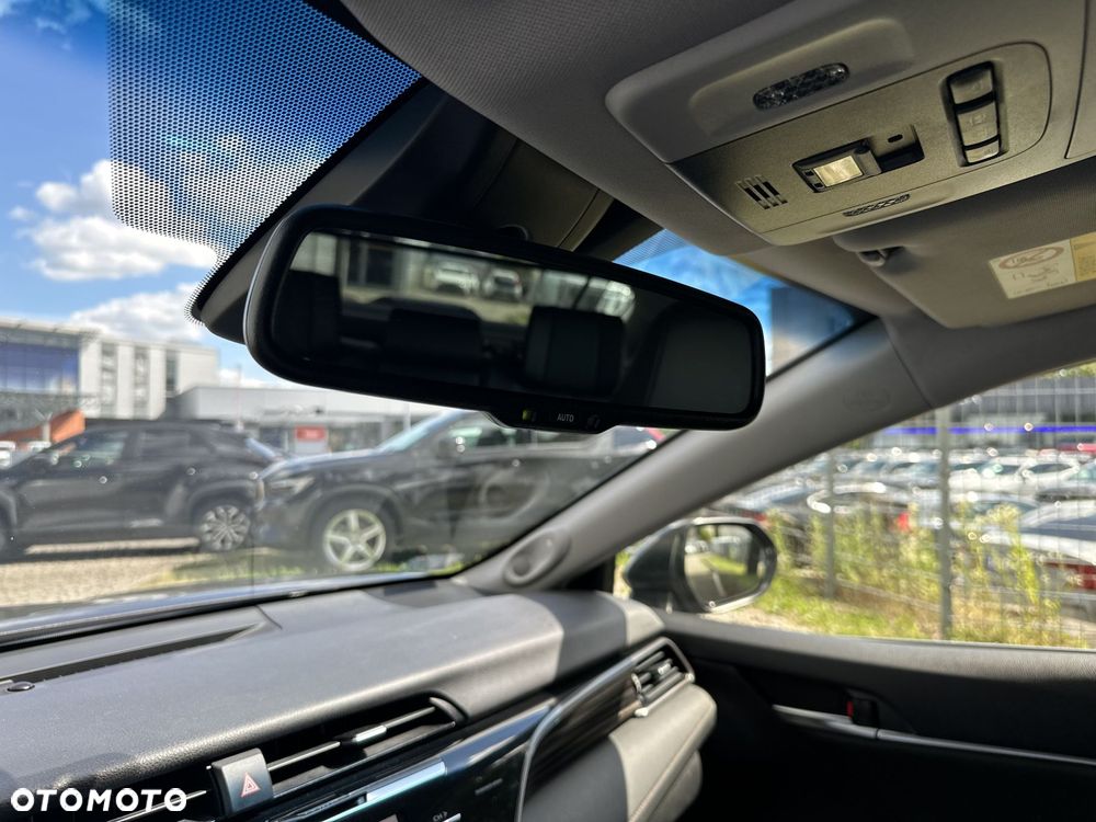 Toyota Camry 2.5 Hybrid Executive CVT - 20