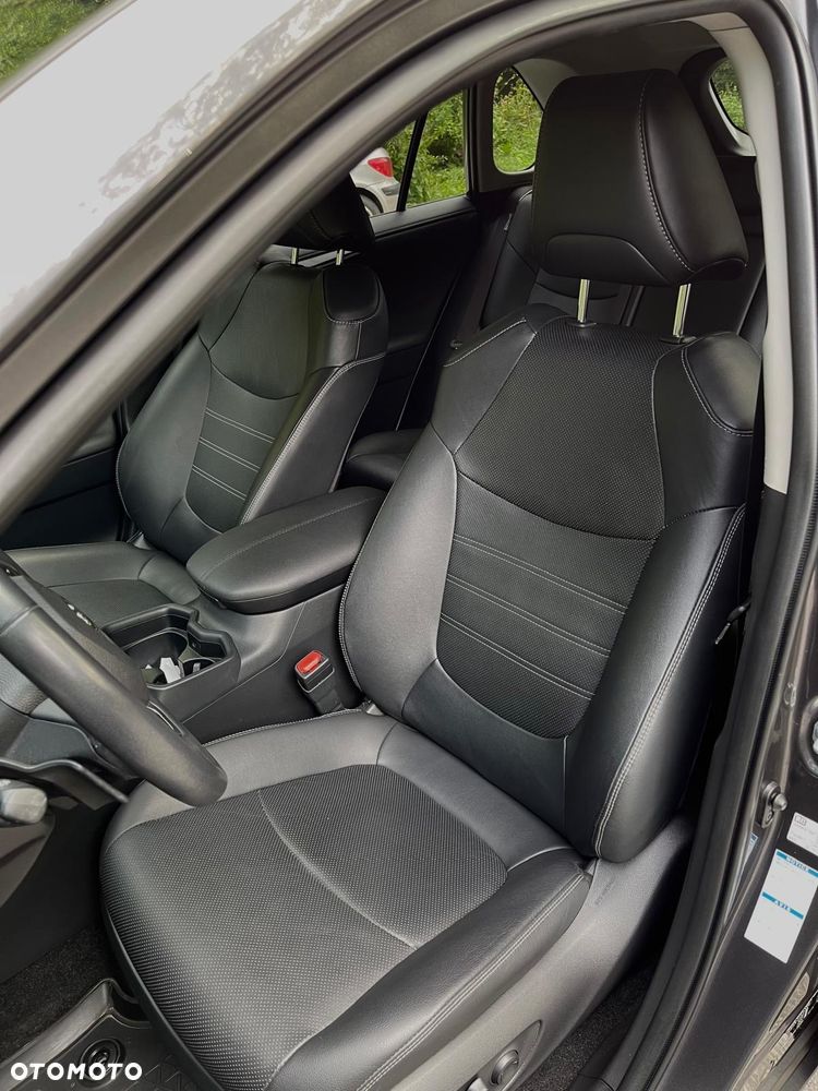 Toyota RAV4 - 11