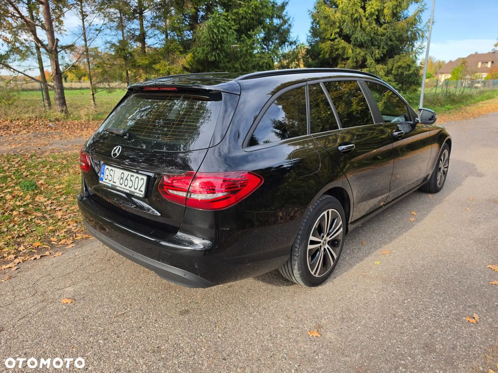Mercedes-Benz C-Class 2019 photo 3