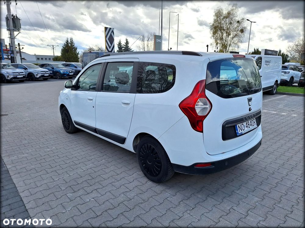 Dacia Lodgy 1.6 SCe Laureate S&S - 5