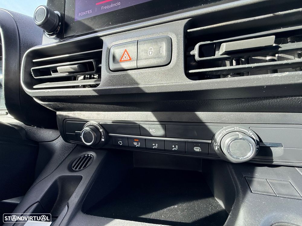 Fiat Doblo 1.5BlueHDi Maxi c/ Frio - 14