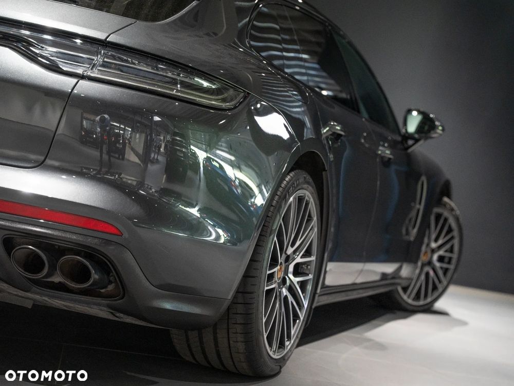 Porsche Panamera 4 Platinum Edition - 14