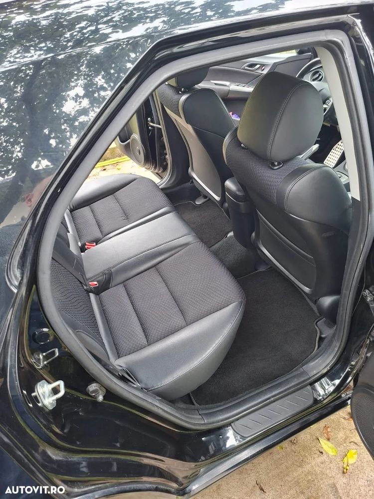 Honda Civic 1.8i-VTEC Sport - 8
