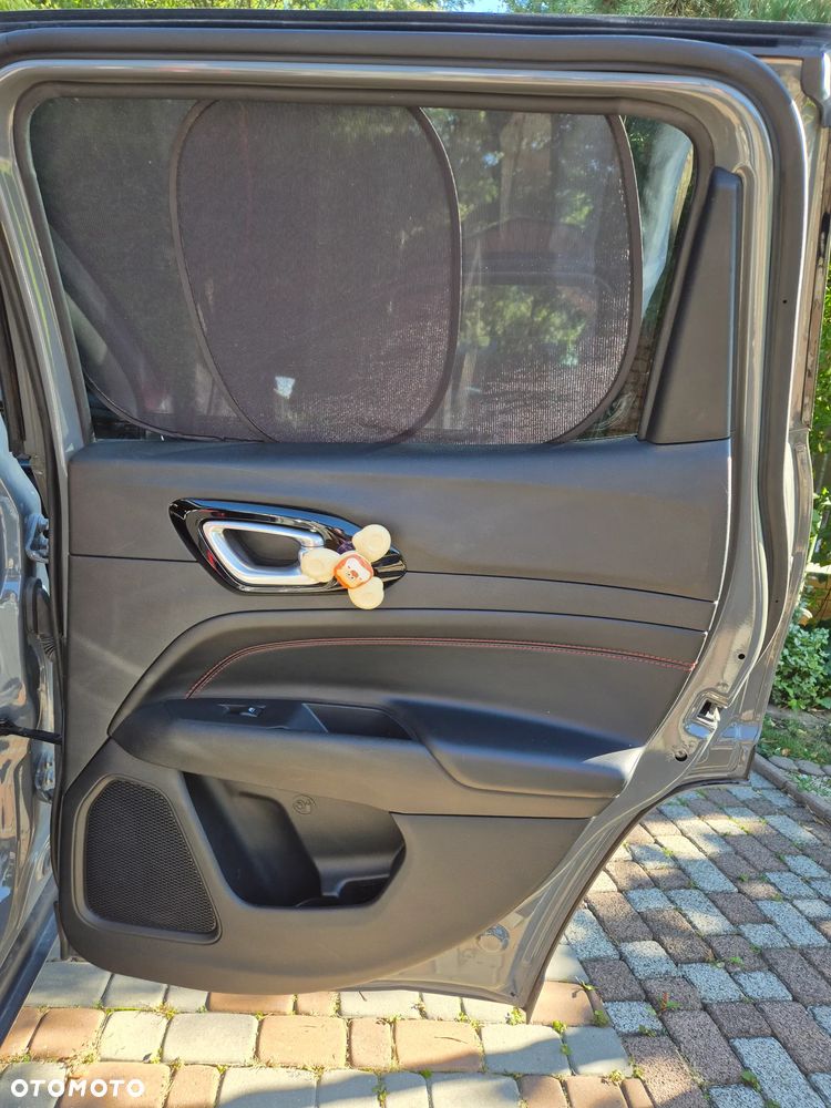 Jeep Compass - 27