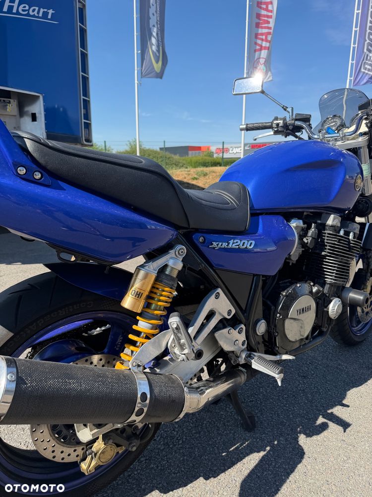 Yamaha XJR - 28