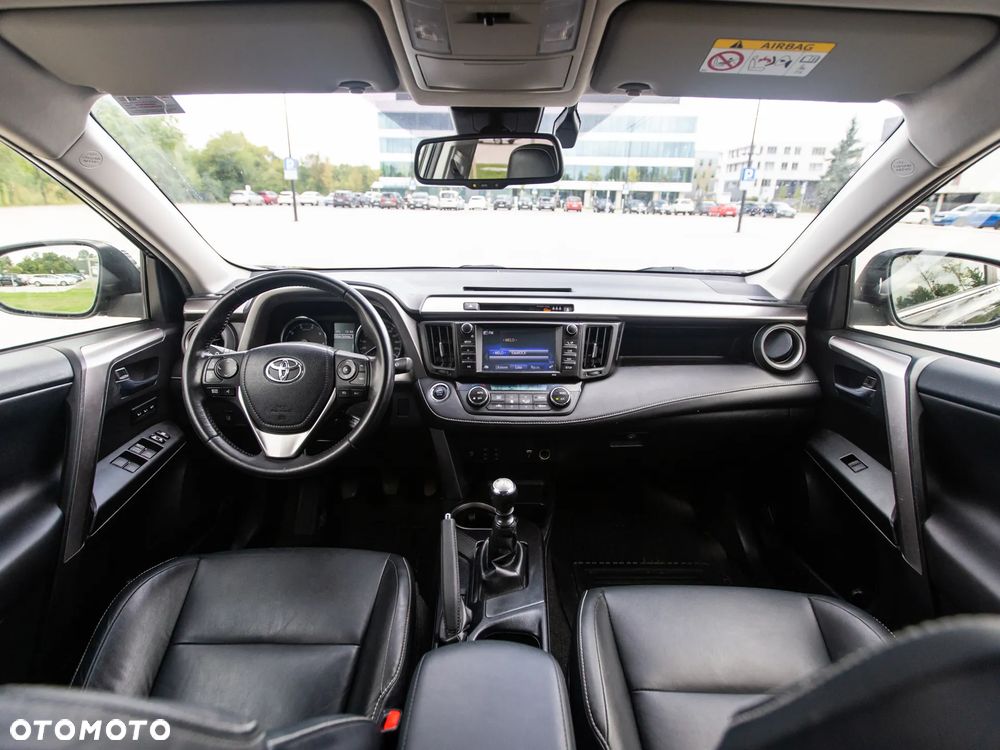 Toyota RAV4 2.0 D-4D 4x2 Start-Stop Executive - 27