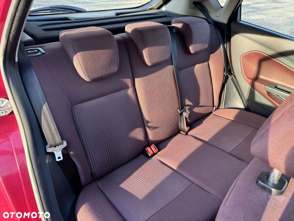 Ford Fiesta 1.25 Trend - 12