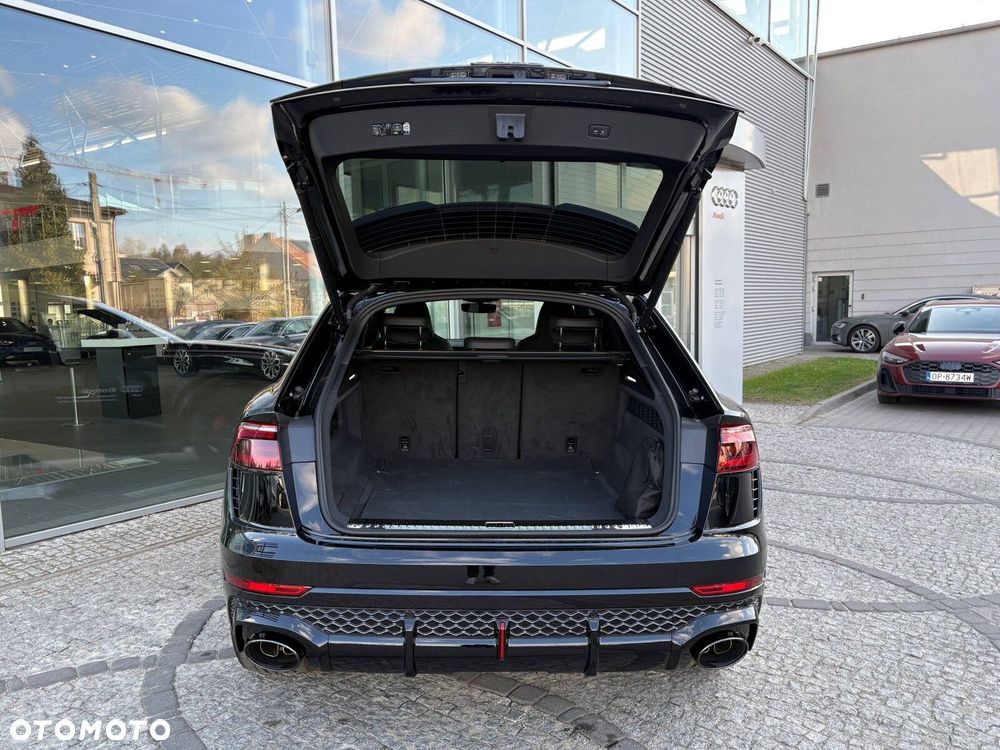 Audi RS Q8 - 7