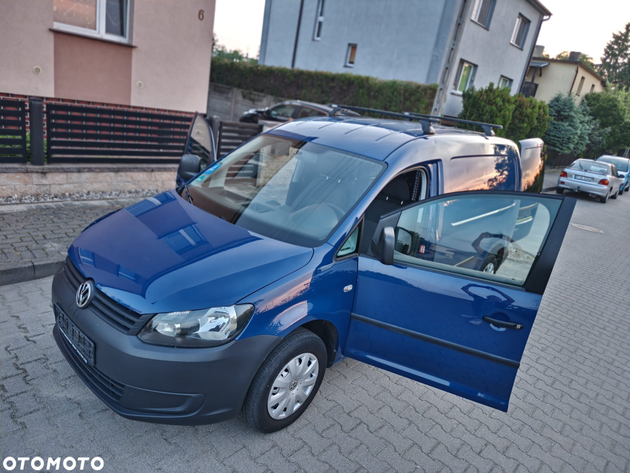 Volkswagen Caddy - 10