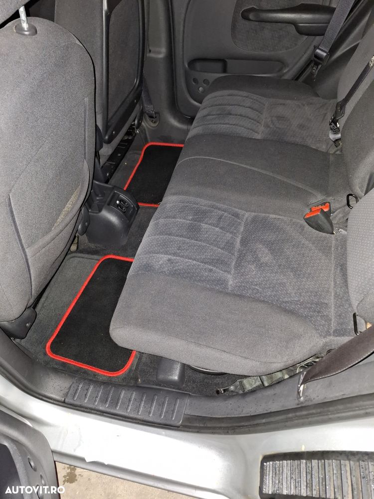 Chrysler PT Cruiser - 5