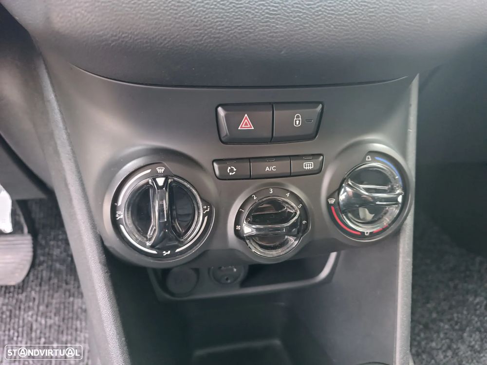 Peugeot 208 1.6 BlueHDi Style - 18