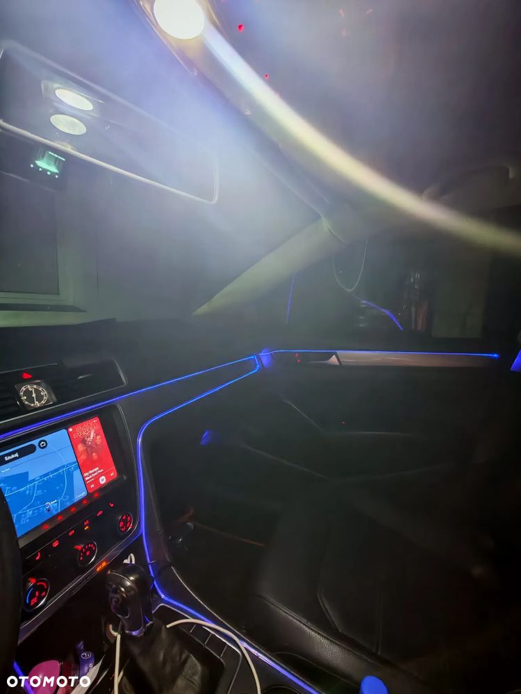 Volkswagen Passat - 23