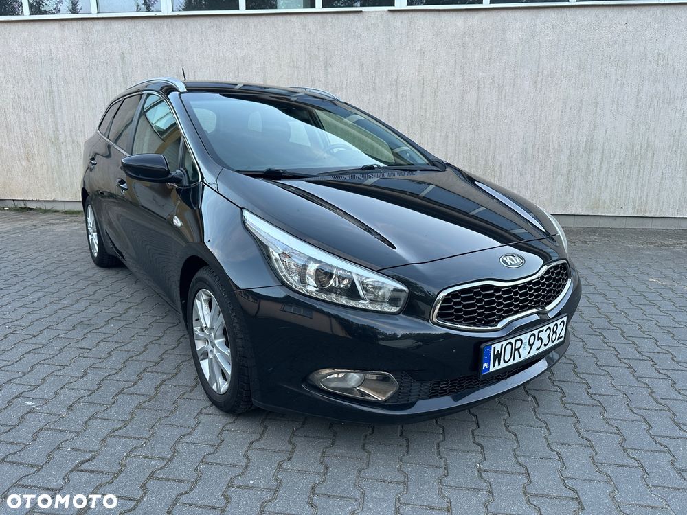 Kia Ceed 1.6 CRDi 128 ISG Dream Team Edition - 5