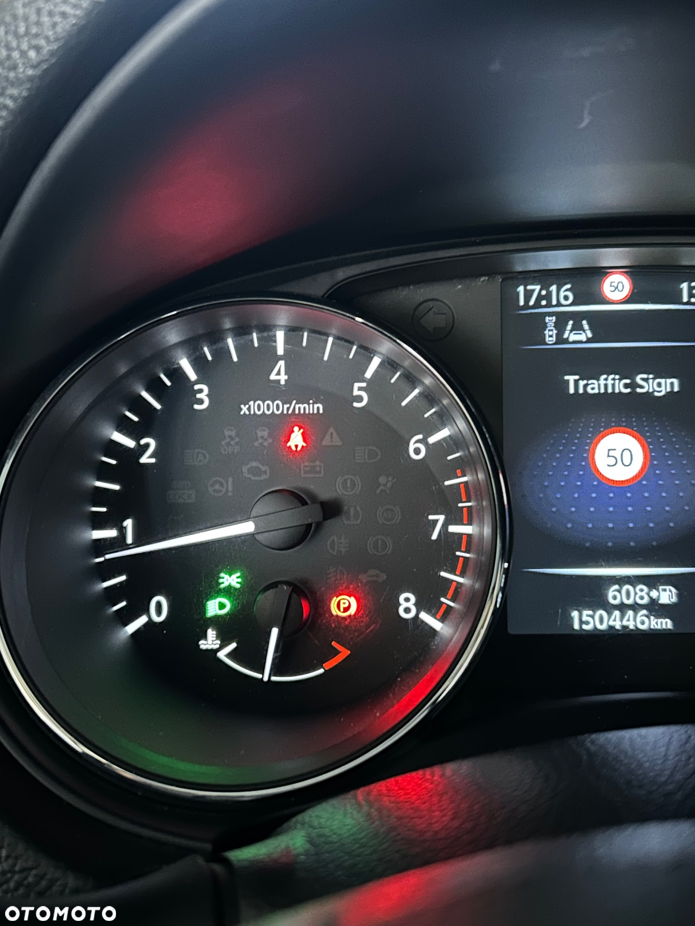 Nissan Qashqai 1.2 DIG-T N-Connecta EU6 - 8