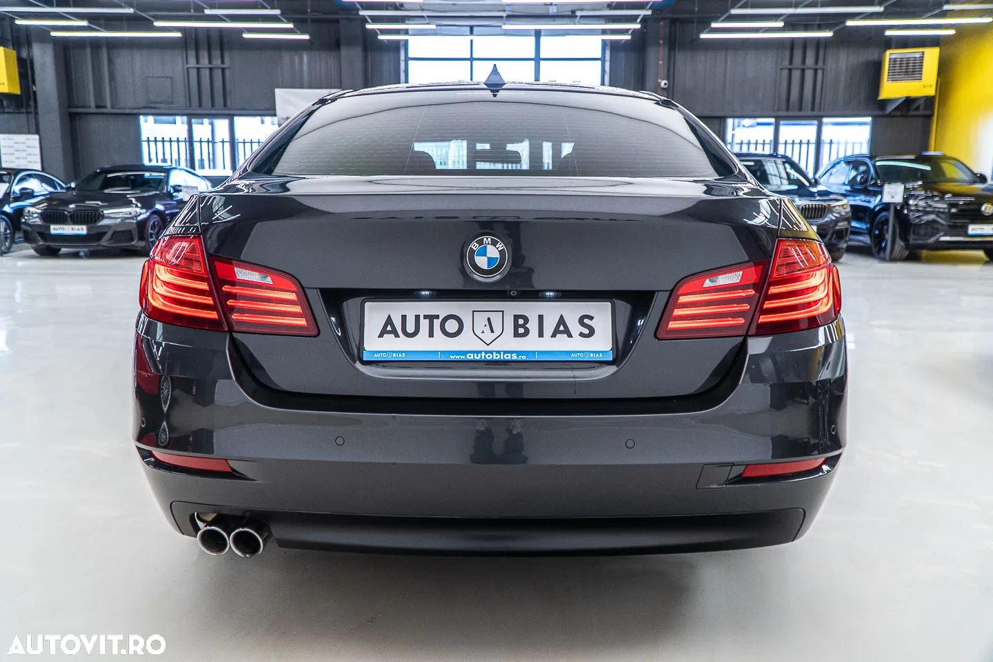 BMW Seria 5 525d xDrive Aut. Luxury Line - 26