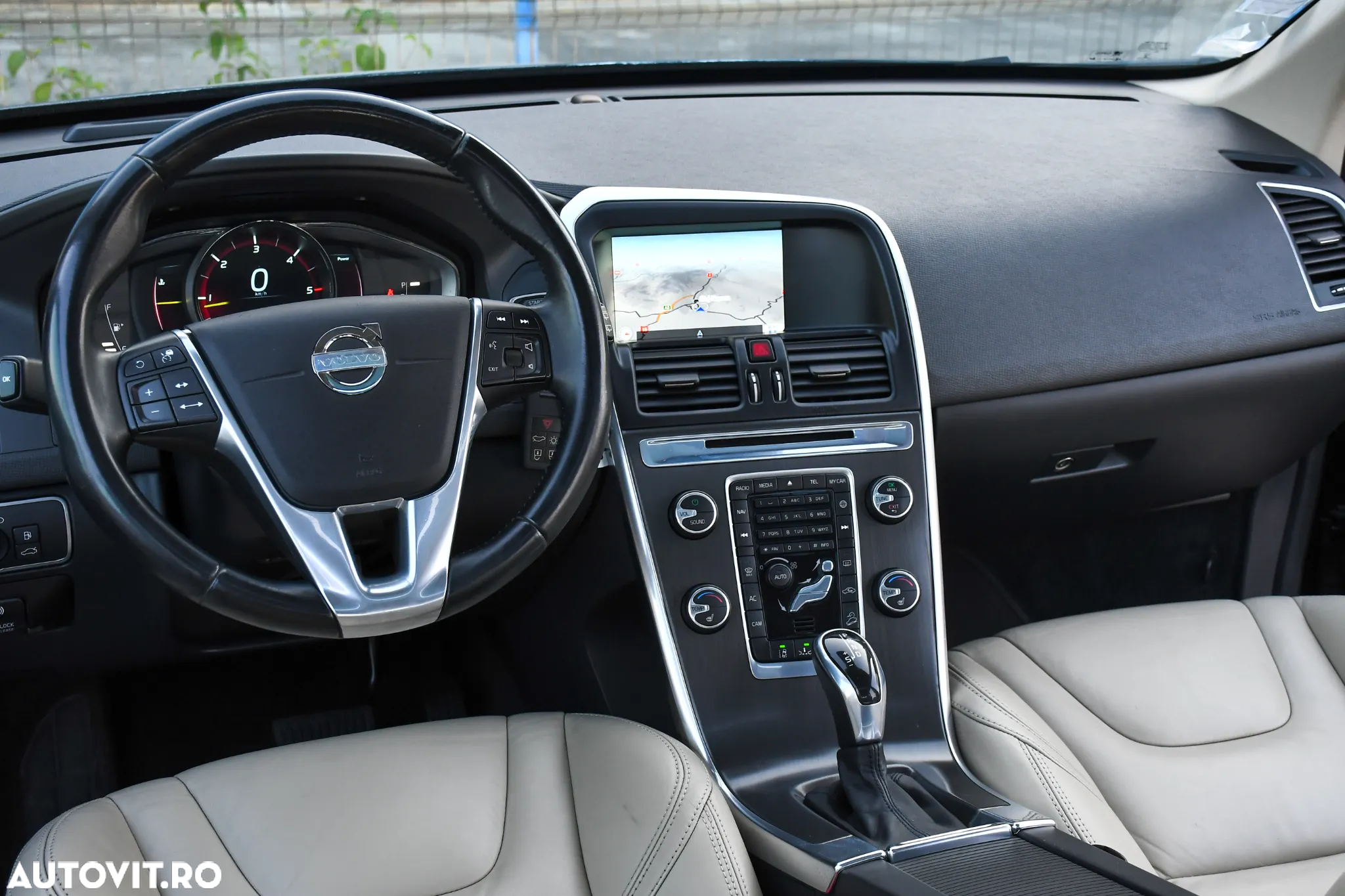Volvo XC 60 D4 AWD Geartronic Summum - 3