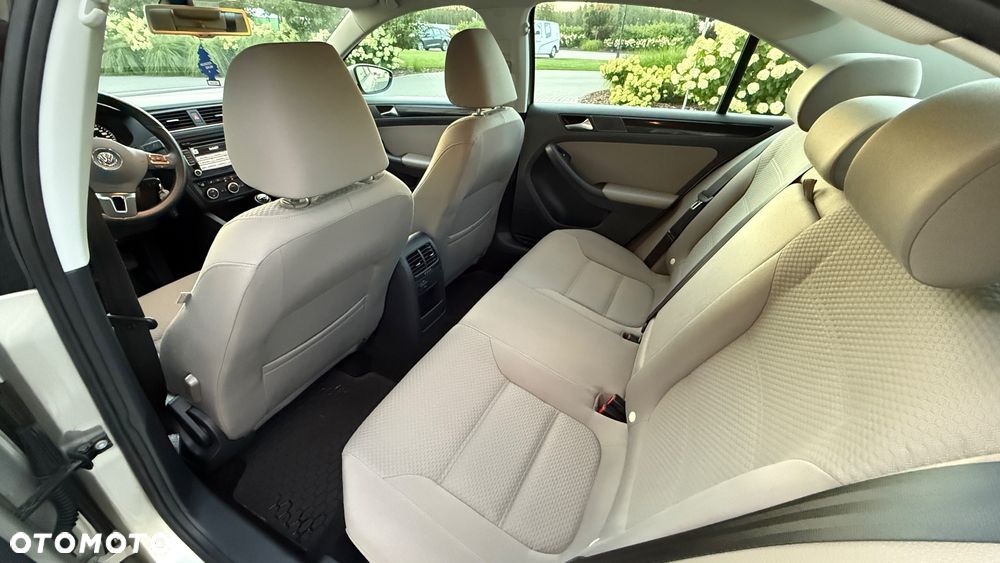 Volkswagen Jetta 1.2 TSI Trendline Optimum - 15