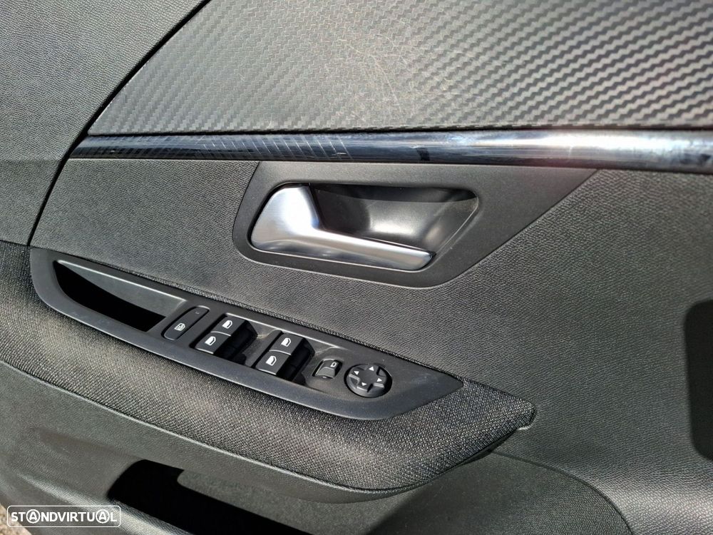 Peugeot 208 1.2 PureTech Style - 22