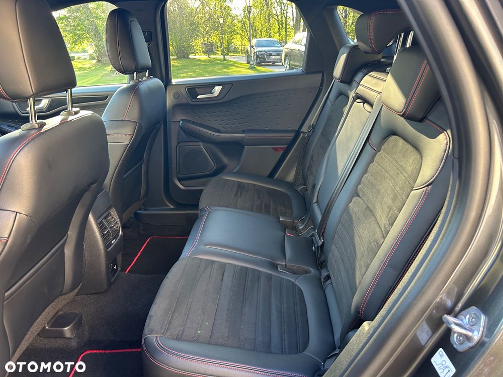 Ford Kuga 1.5 EcoBoost ST-LINE X - 17
