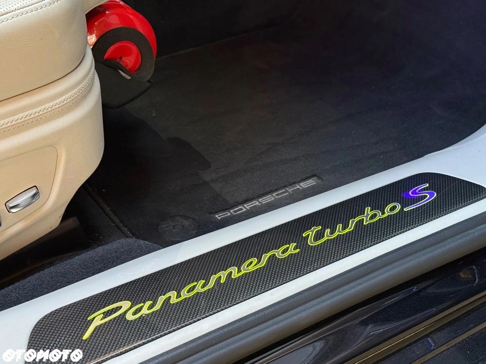 Porsche Panamera Turbo S E-Hybrid GPF - 39