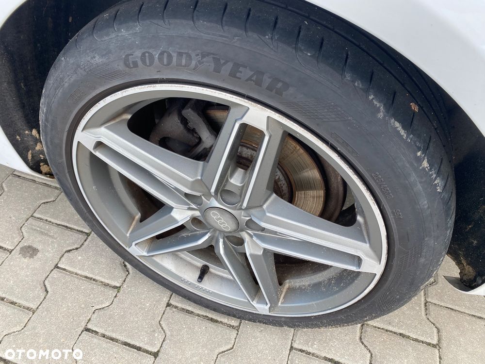 Audi A4 - 9