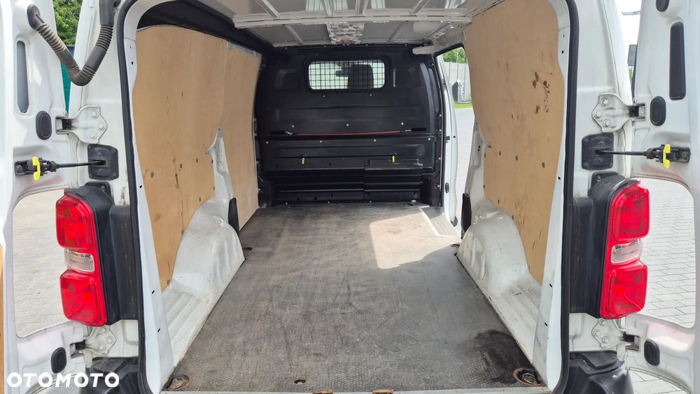 Toyota ProAce D-4D Long 3,0t Active (bryg.) - 11