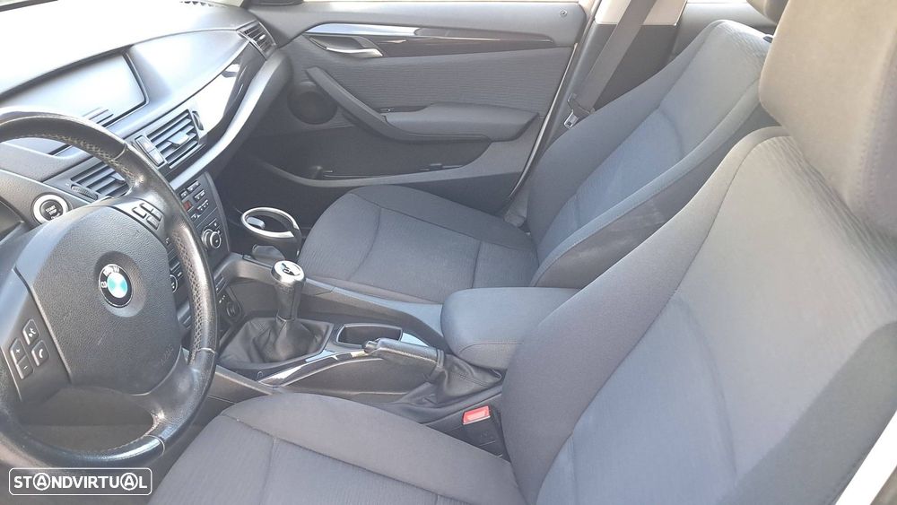 BMW X1 18 d xDrive - 13
