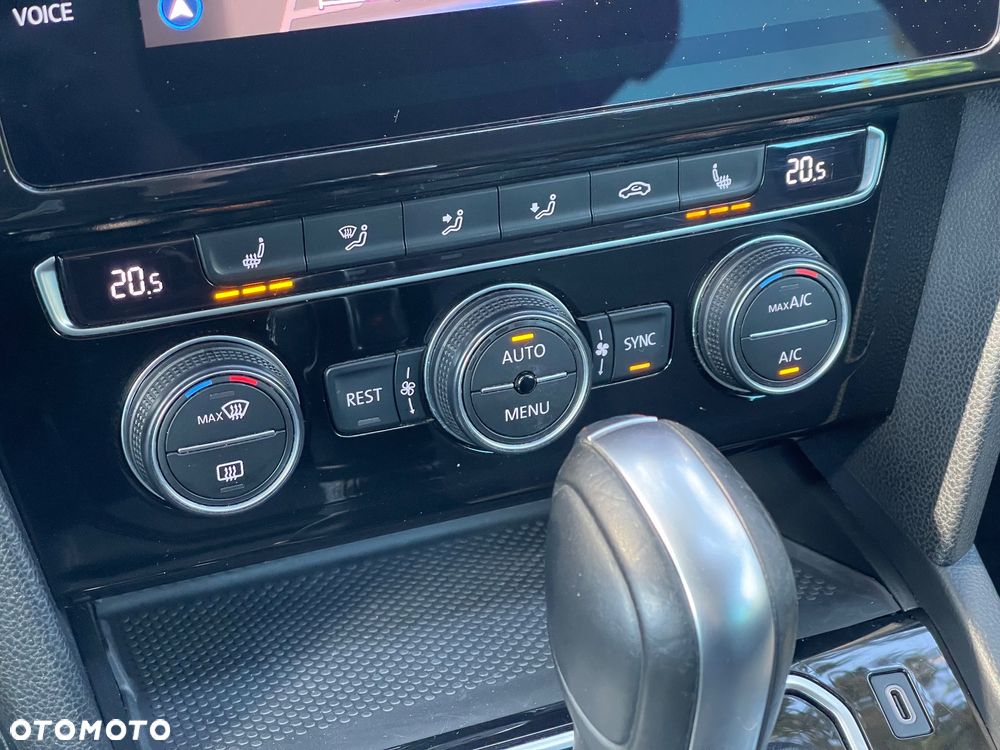 Volkswagen Passat 2.0 TSI Business DSG - 14