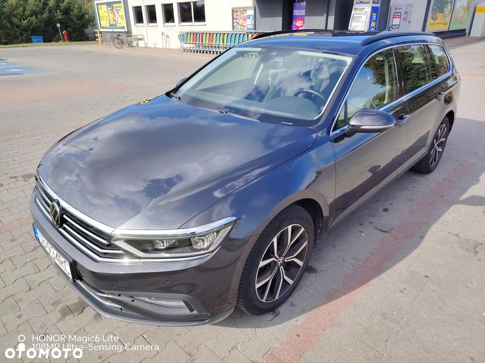 Volkswagen Passat - 2